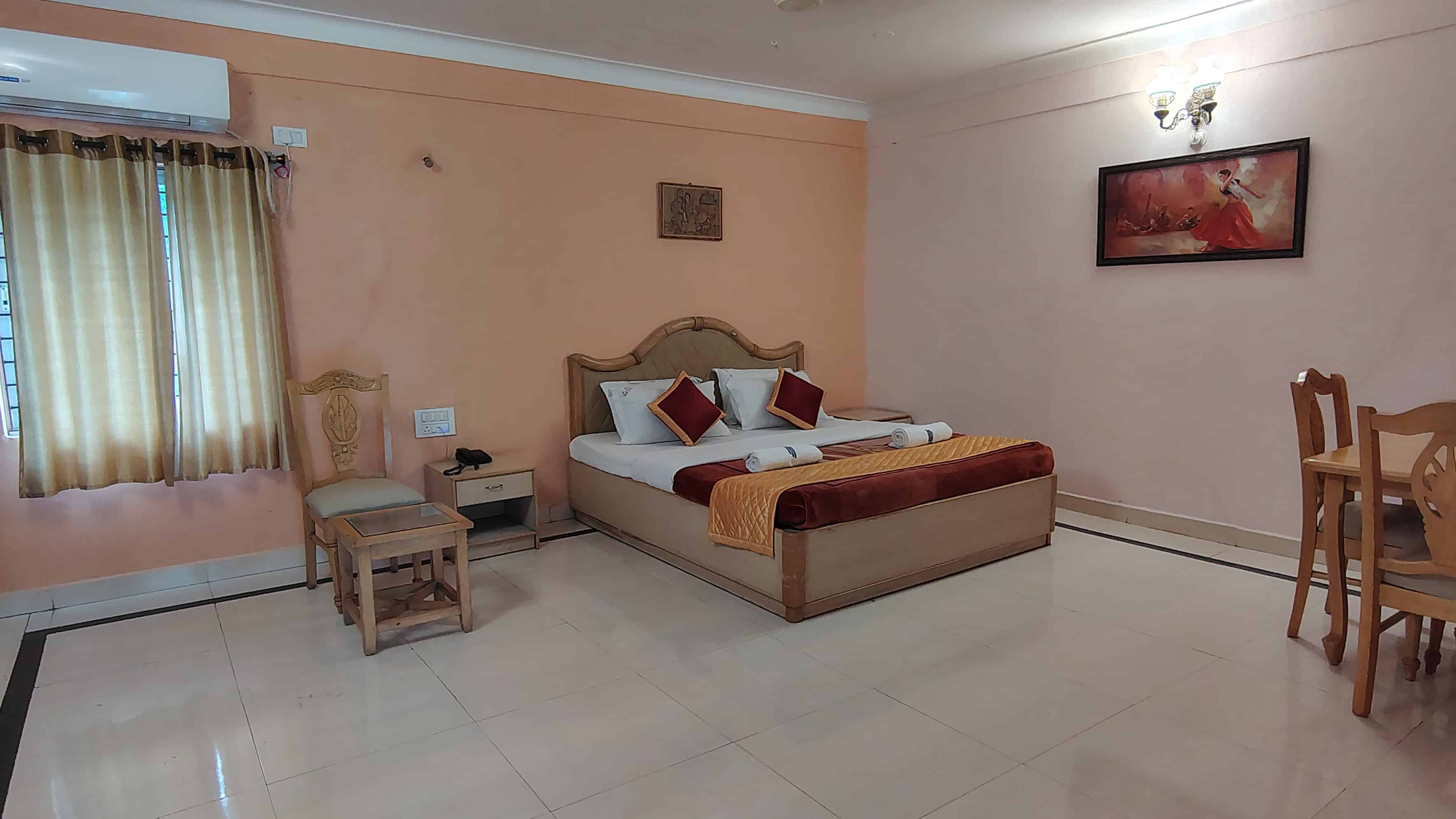 Lobby of KISHKINDA HERITAGE RESORT Hotel Hampi - Budget Hotels in Hampi